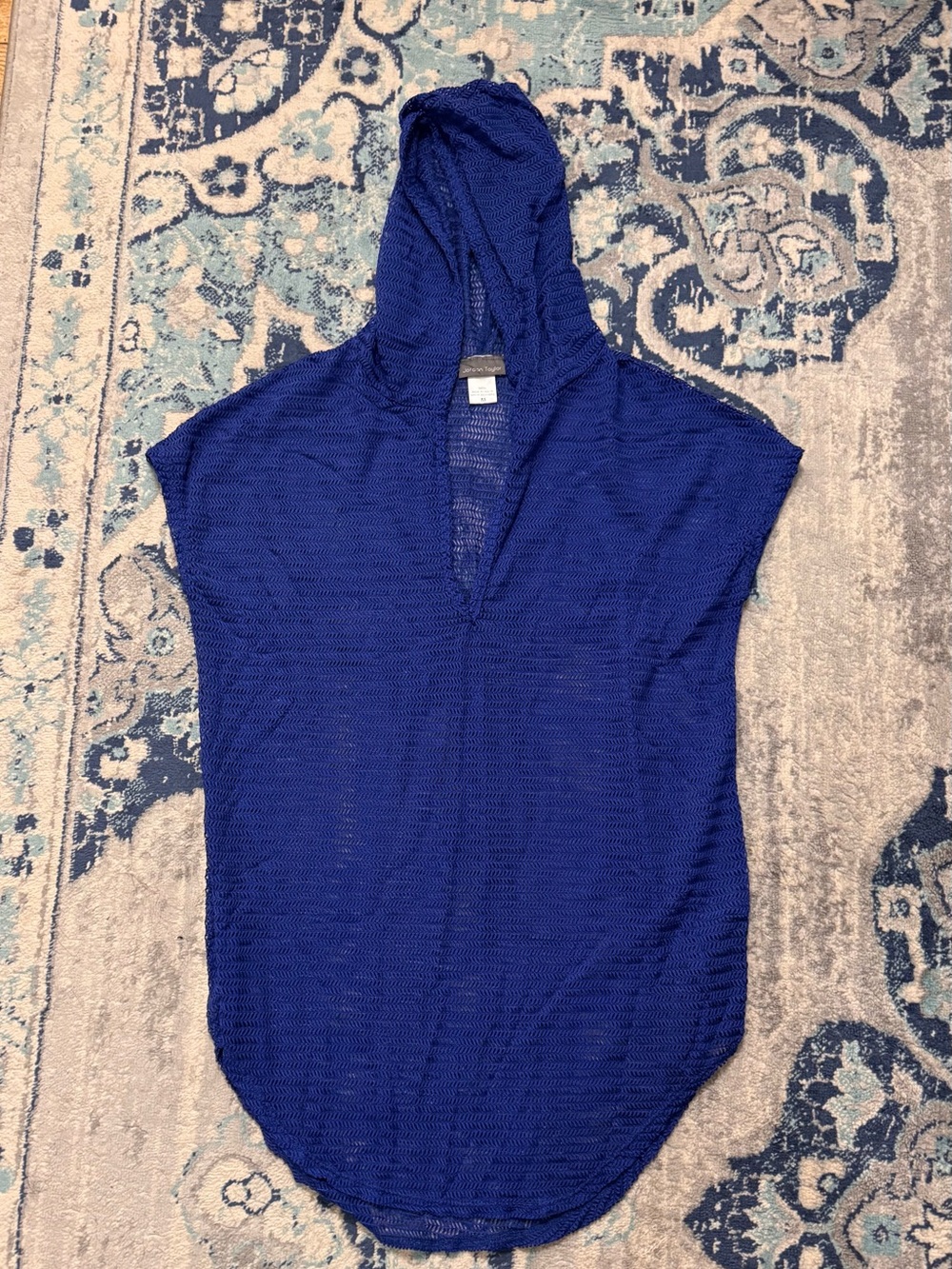 Jordan Taylor blue swim coverup hoodie. Size Medium. NWOT.